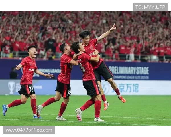 成都足球队的灵活性探讨与战术创新分析