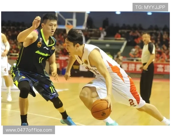 黄静的篮球人生：从热爱到成就的深度对话与心路历程分享