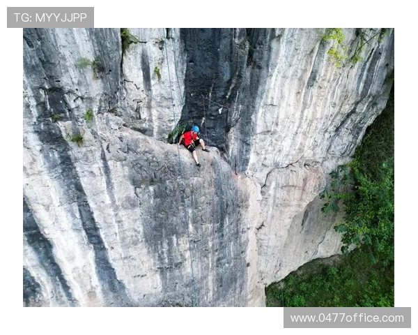 重庆攀岩队比赛经验分享与技巧探讨助力攀岩爱好者成长 重庆攀岩队比赛经验分享与技巧探讨助力攀岩爱好者成长